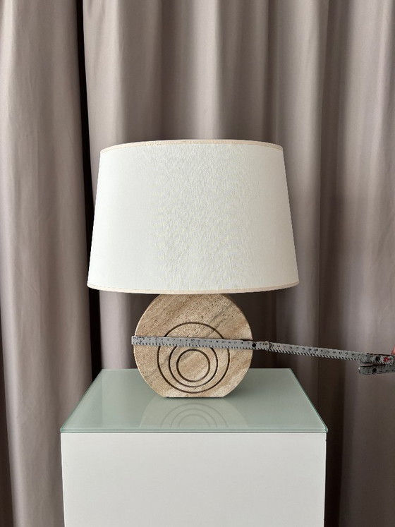 Lámpara de mesa de travertino con círculos concéntricos, Beige, Fratelli Mannelli, Lámparas de mesa, Textil (foto 2 de 13)
