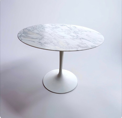 Table Tulipe Internationale 90cm Eero Saarinen Knoll Années 1960 De Coene