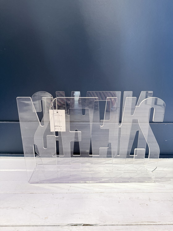 Image 1 of Portariviste in plexiglass, stile metà secolo.