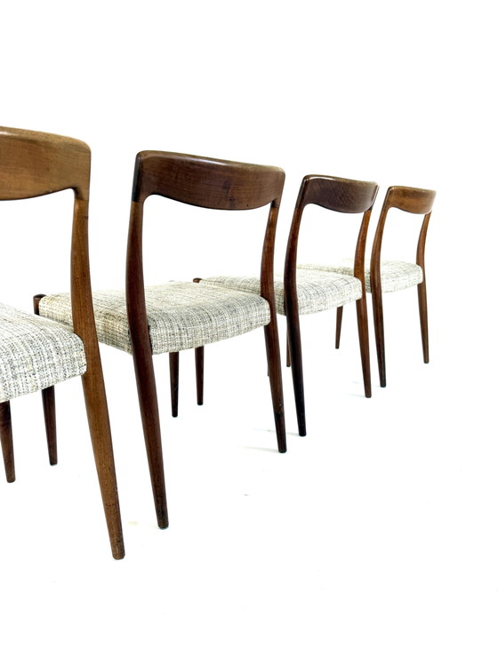 Image 1 of Set van 4 vintage Deense eetkamerstoelen ‘60