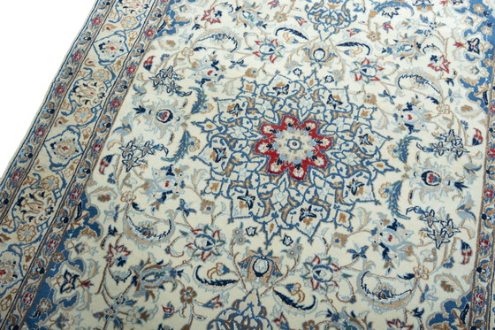 Image 1 of Handgeknoopt oosters tapijt Nain 9La - 200 x 127 cm - met zijde - Fijngeknoopte kunst
