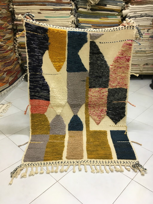 Moroccan Berber Boujaad carpet 165 x 115 cm