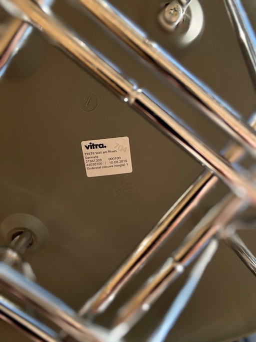 4x Vitra Eames DSR Stuhl