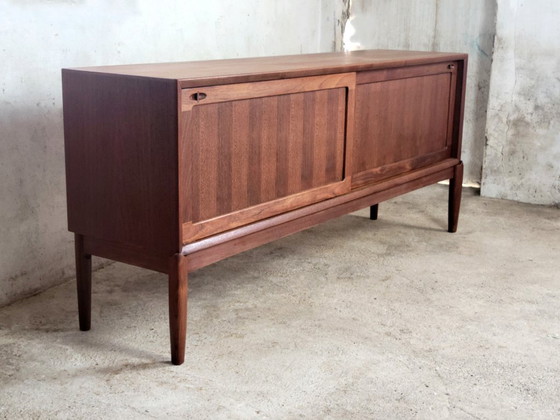 Original H.W. Klein sideboard for Bramin, Danish design from the 1960s – Wood (photo 3 of 11)