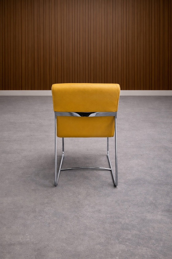 Image 1 of Giallo ocra "Dancer" di Leolux Primavera