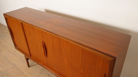 Image 1 of Credenza alta vintage | Johannes Andersen | Design danese | Teak