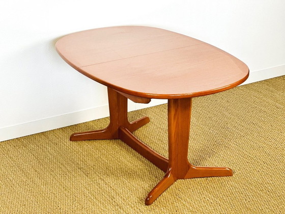Image 1 of Table de salle à manger vintage ovale à rallonge en teck par G-Plan, 1960