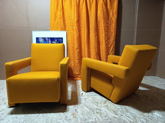 Image 1 of CASSINA Paire de fauteuils Utrecht 637 NEUF 2026 en laine KVARD Moutarde par Gerrit Rietveld
