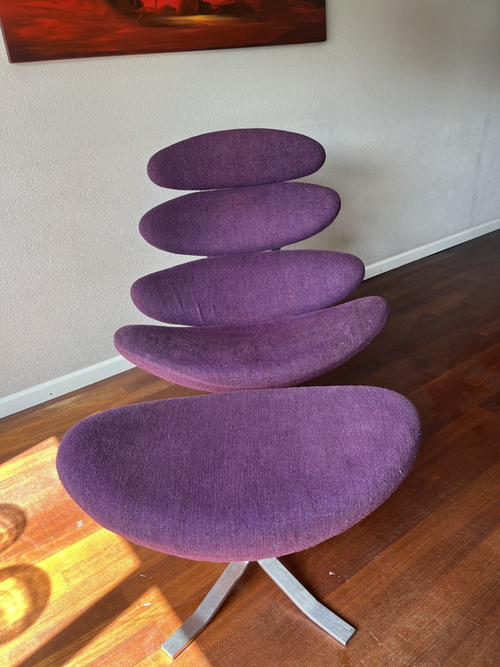 Image 1 of Poltrona e pouf nello stile di Corona Chair