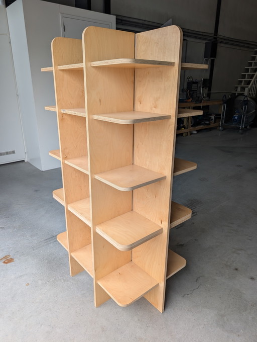 Vakkenkast of roomdivider