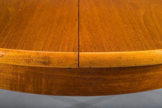 Image 1 of Round Teak Veneered Extendable Dining Table from G-Plan, 1960s