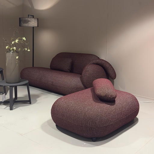 Leolux Pulla 2-zitsbank met poef