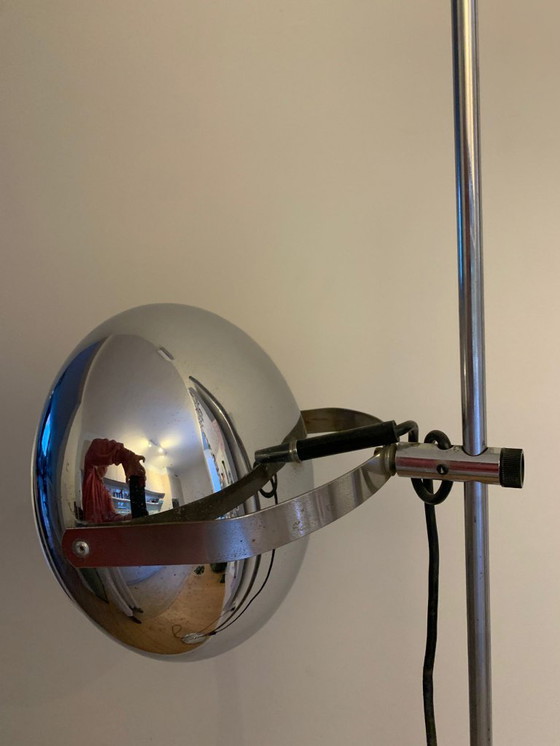 Image 1 of Space Age Oogbol Vloerlamp in Chroom