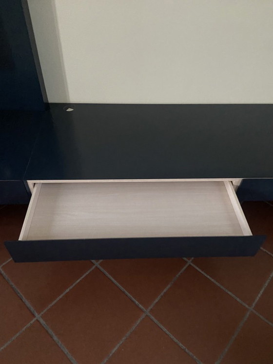 Original Molteni&C Wohnzimmer-Komposition, 2003, Mit niedrigen Modulen, Hängeschränken und TV-Panel (photo 3 of 5)