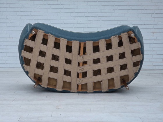 Image 1 of Divano curvo danese a 2 posti, anni '70, rivestimento in velluto blu.