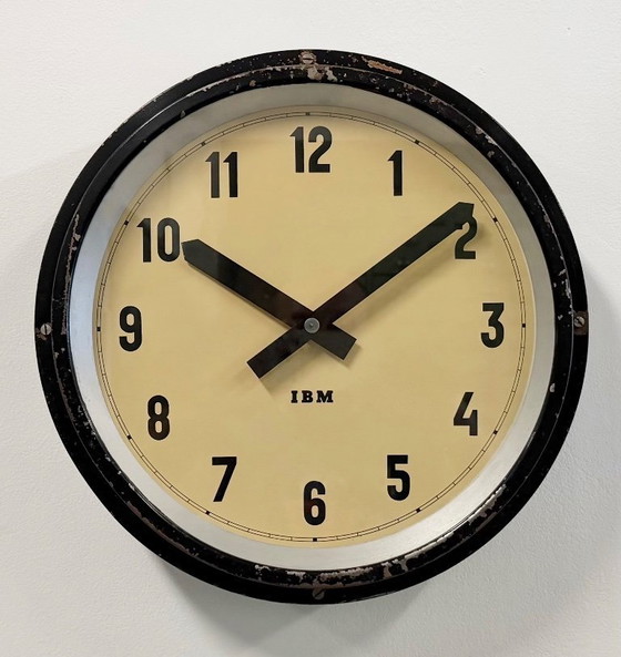 Image 1 of Schwarze Industriewanduhr von IBM, 1950er Jahre