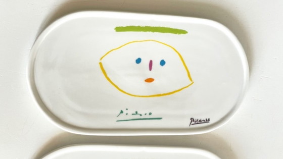 Image 1 of Serveerschaal/bord gesigneerd door Picasso