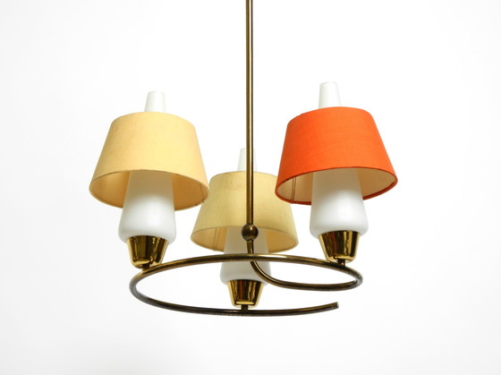 Image 1 of Sehr seltene Mid Century Deckenlampe aus Messing mit Glas- und Stoffschirmen