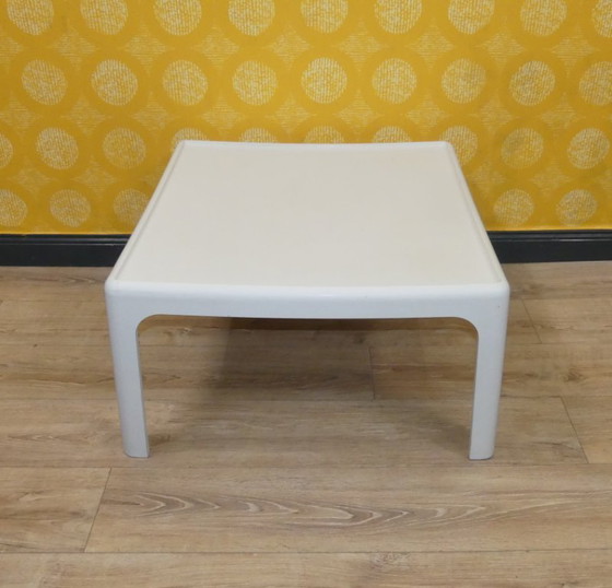Image 1 of vintage 70er Jahre Couchtisch Beistelltisch 70x70H40 von Peter Ghyczy Horn Collection weiß space age retro panton