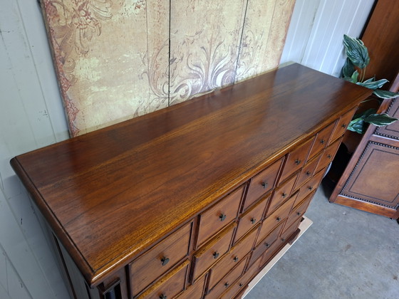Ancienne commode, armoire d'apothicaire, classeur, style Empire, patinée avec soin. Dimensions : 148 x 45 cm, (photo 4 of 7)