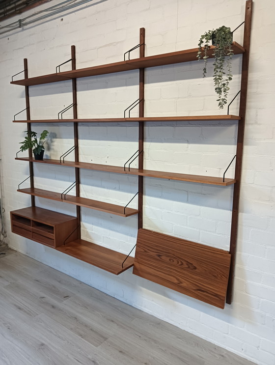 Image 1 of Poul cadovius voor CADO 