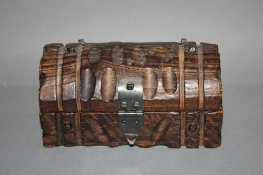 Wooden box, jewelry box, treasure chest, dark wood, rectangular, solid, hand-carved, vintage