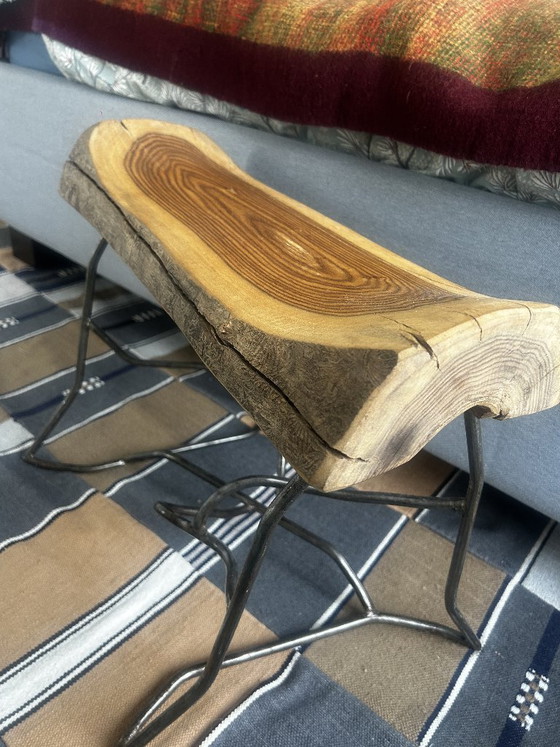 Image 1 of Hocker aus Palisanderholz aus Burkina Faso – Ein Meisterwerk afrikanischer Handwerkskunst