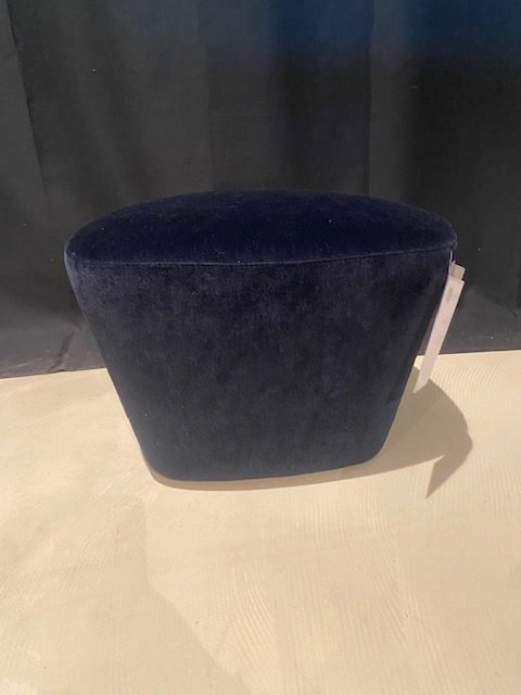 Image 1 of Leolux Cantate armchair with ottoman