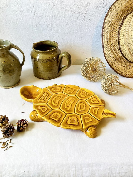 Large mustard yellow earthenware turtle dish, vintage 1950s-1970s – Table accessories, Ceramic (photo 12 of 12)