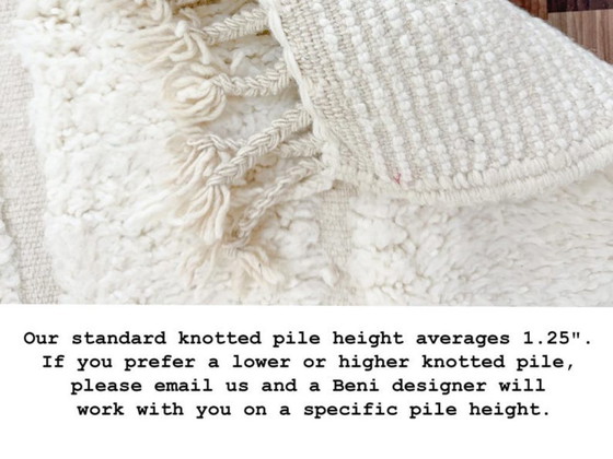 Image 1 of Moroccan rug in natural wool, 250cm x 150cm