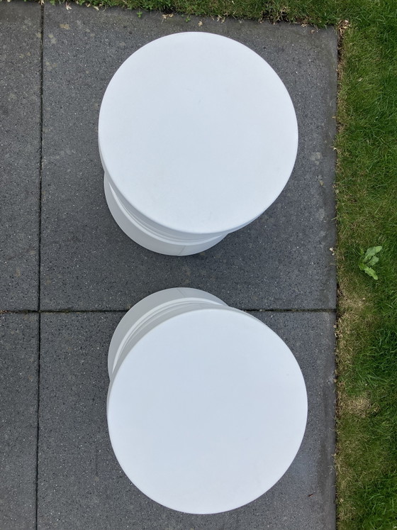 2 x Moooi Antiques Stool Wit Z.G.A.N. – Krukjes, Plastic (photo 7 of 9)