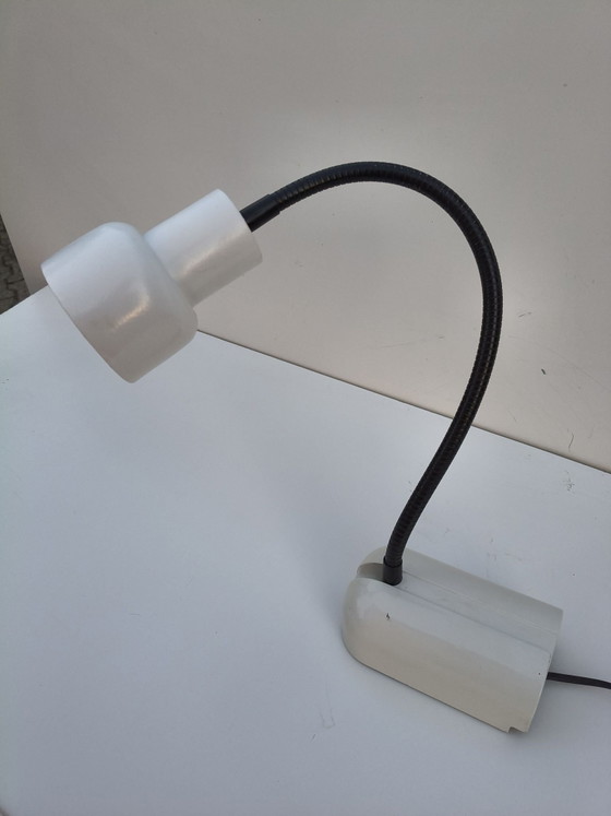 Lampada da tavolo Tholos Studio – Ernesto Gismondi per Artemide (Anni '70) – Lampade da tavolo, Metallo (photo 2 of 10)