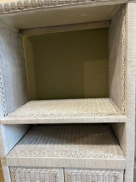 Weiße Korbmöbel – Vitrine, Wicker, Rattan, Vintage (photo 6 of 21)