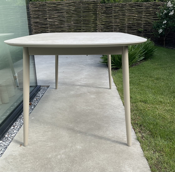 Image 1 of BoConcept: Ausziehbarer Esstisch Kingston 160 cm / 230 cm aus Keramik