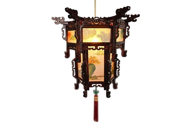 Image 1 of Chinesischer Laternenleuchter – Rosenholz – verziertes Glas – 2. Hälfte des 20. Jahrhunderts