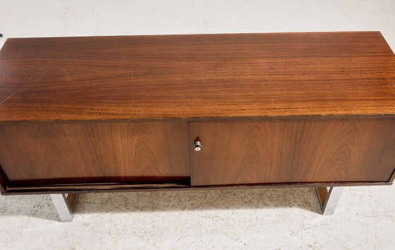 Image 1 of Buffet MK11326 en palissandre, conçu par Trevor Chinn et Ray Leigh pour Gordon Russell.