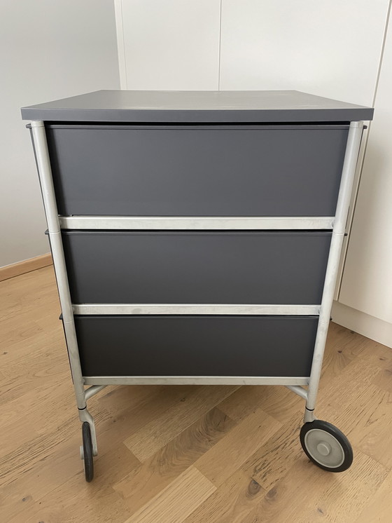 Image 1 of Kartell Mobil 3 Set di due