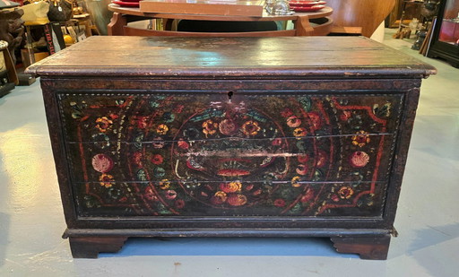 Kist genaamd "SANDOUK" - Tunesië, circa 1900