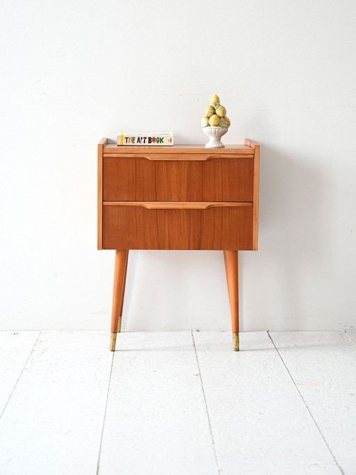 Comodino scandinavo anni '50 in teak con gambe in ottone