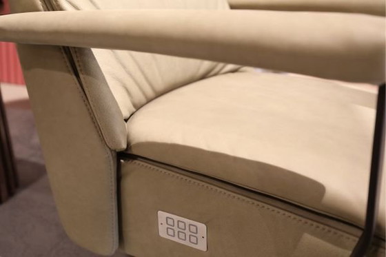 Image 1 of Hofstede Raanhuis Cernobbio Relax armchair Forrest