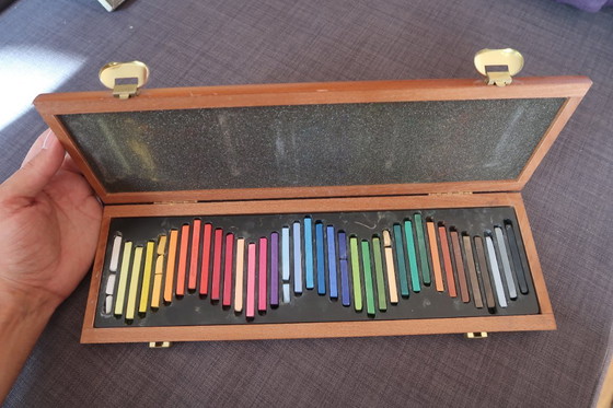 Image 1 of Vintage Conté Paris meerkleurige krijtjes - jaren 70, ongebruikt (2C10)