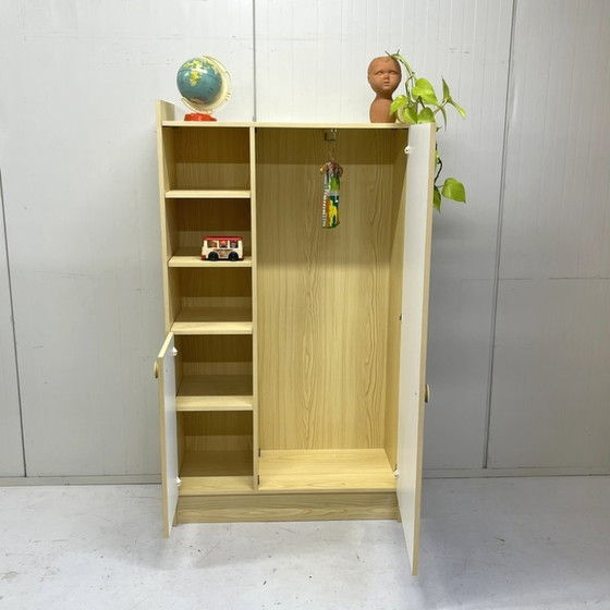 Image 1 of Retro vintage seventies kinderkamer baby kledingkast