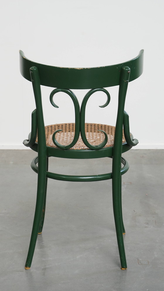 Image 1 of Groene Vintage Bistro Stoel Met Een Gematte Rieten Zitting