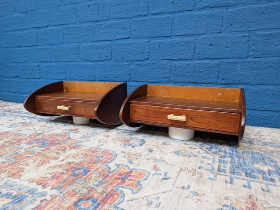 Image 1 of 2 comodini vintage sospesi, danesi, anni '60