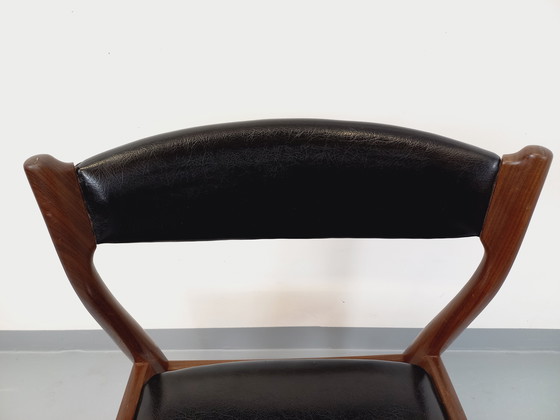 Image 1 of Vintage Scandinavian Teak and Skai Chair from the 50s and 60s