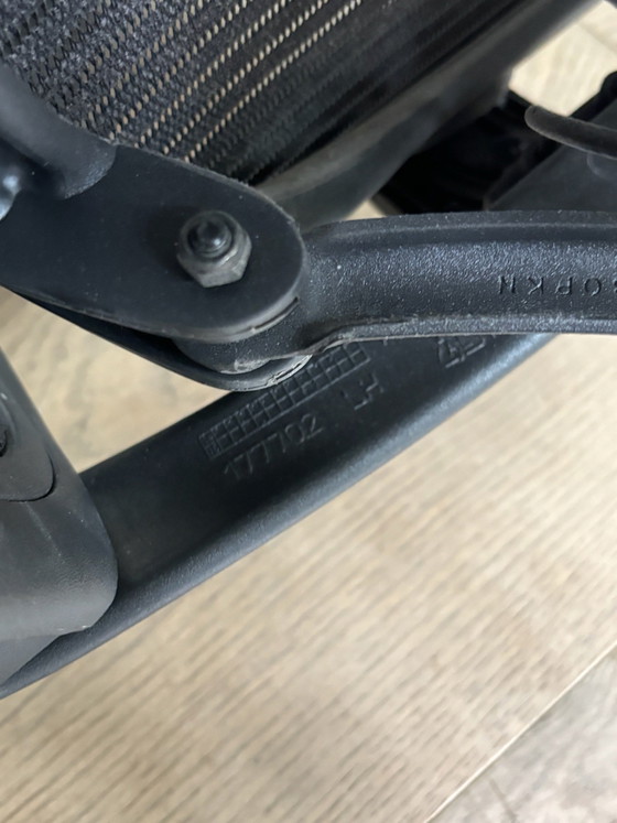 Herman Miller Aeron maat B – Draaistoelen, Aluminium (photo 11 of 12)