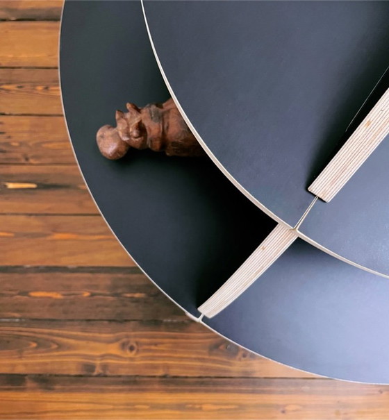 Image 1 of Estantería de pie Disko negra de ellips design