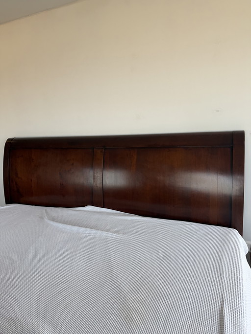 Koloniaal Houten-Bett mit Tempur-Matratzen