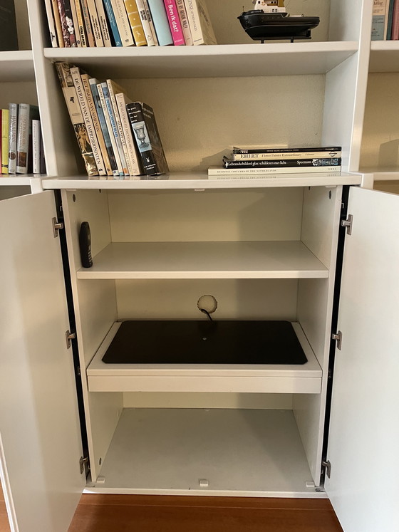 Image 1 of Veuillez récupérer votre bibliothèque Interlubke Studimo au plus tard le 15 avril.