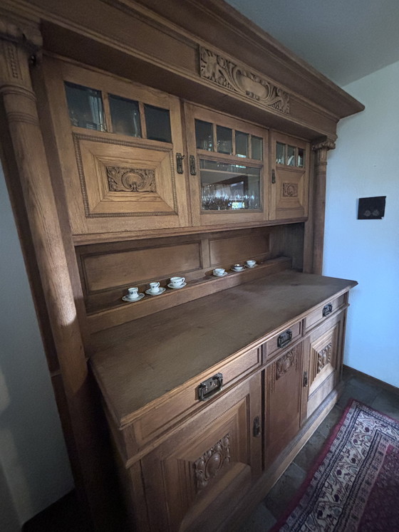 Image 1 of Oude dressoirkast voor de woonkamer